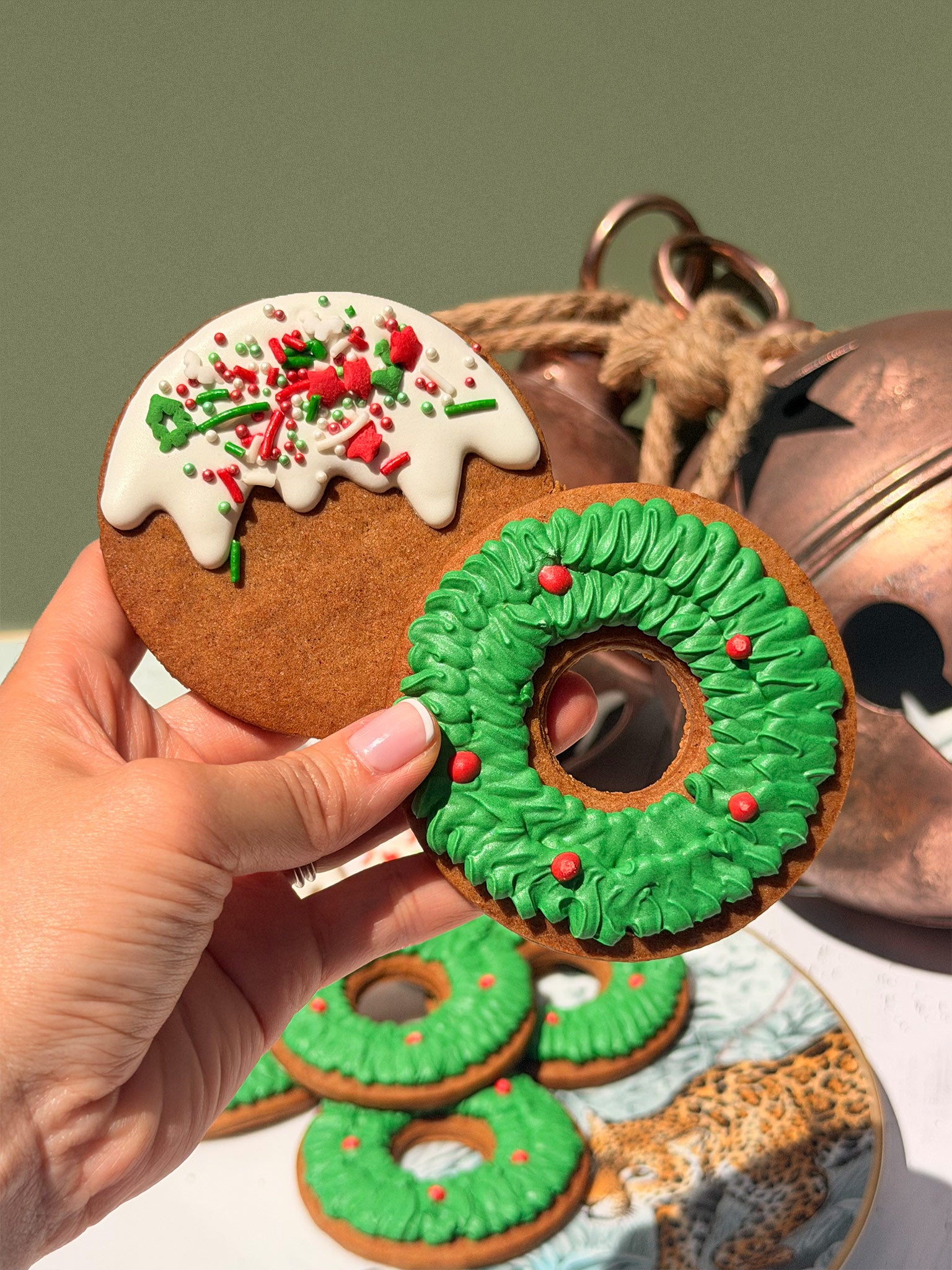 Gingerbread Wreath Cookies | Festive Christmas Custom Cookie Box