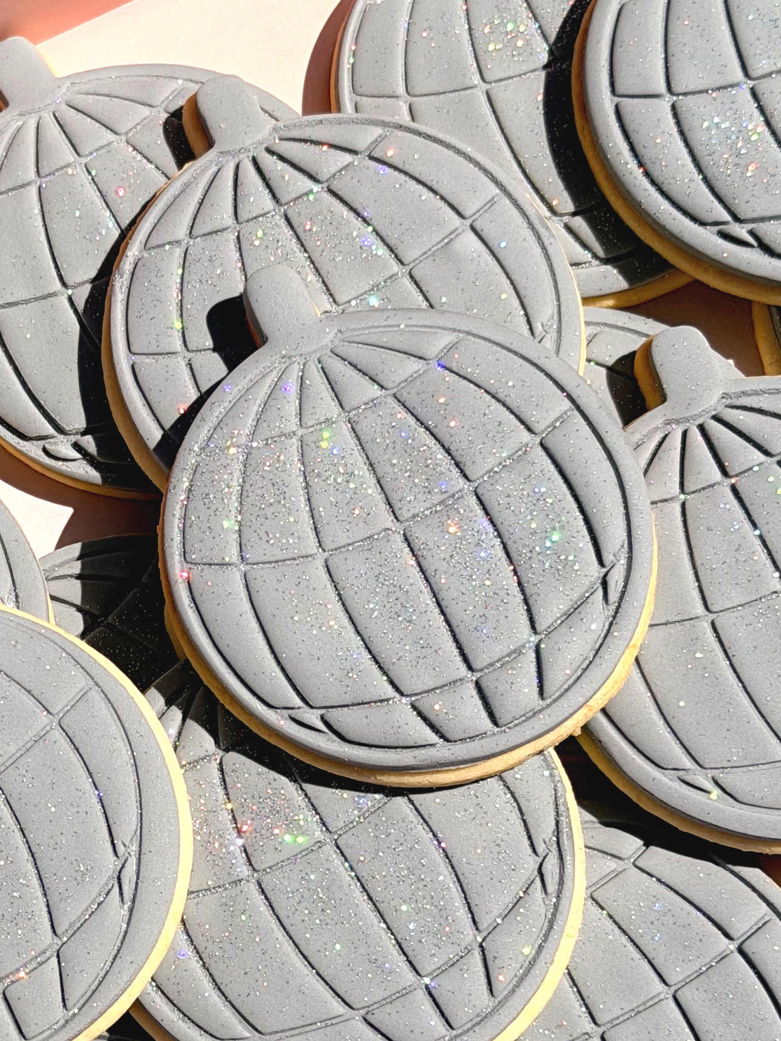 Disco Ball Cookies | Glittery 70's Disco Themed Birthday Party Favours