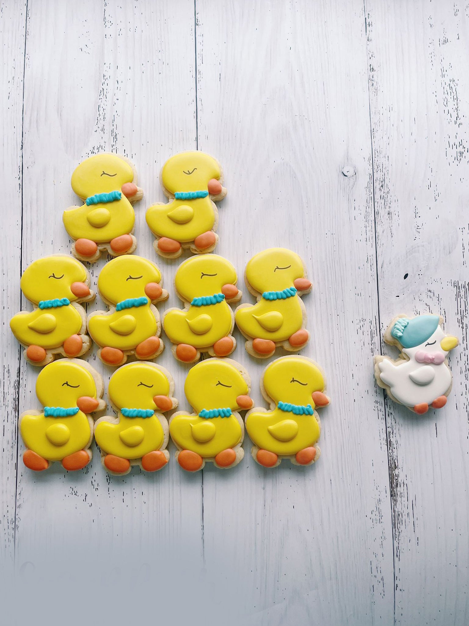 Mama & Her Ducklings | Cute Yellow Duck Cookies for Mother's Day - Sugar Rush by Steph