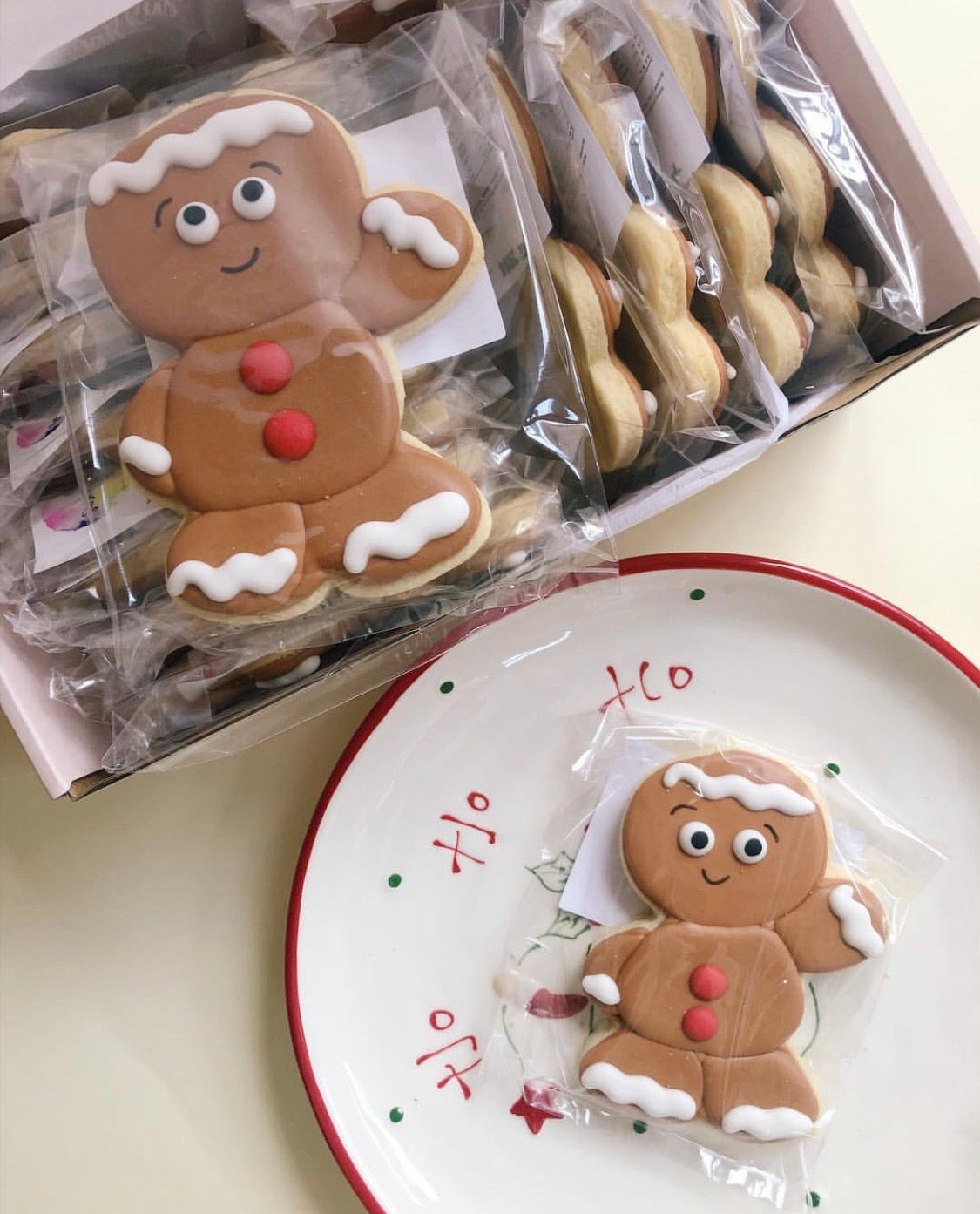 Here Comes The Gingerbread Man! | Christmas Gingerbread Cookies - Sugar Rush by Steph