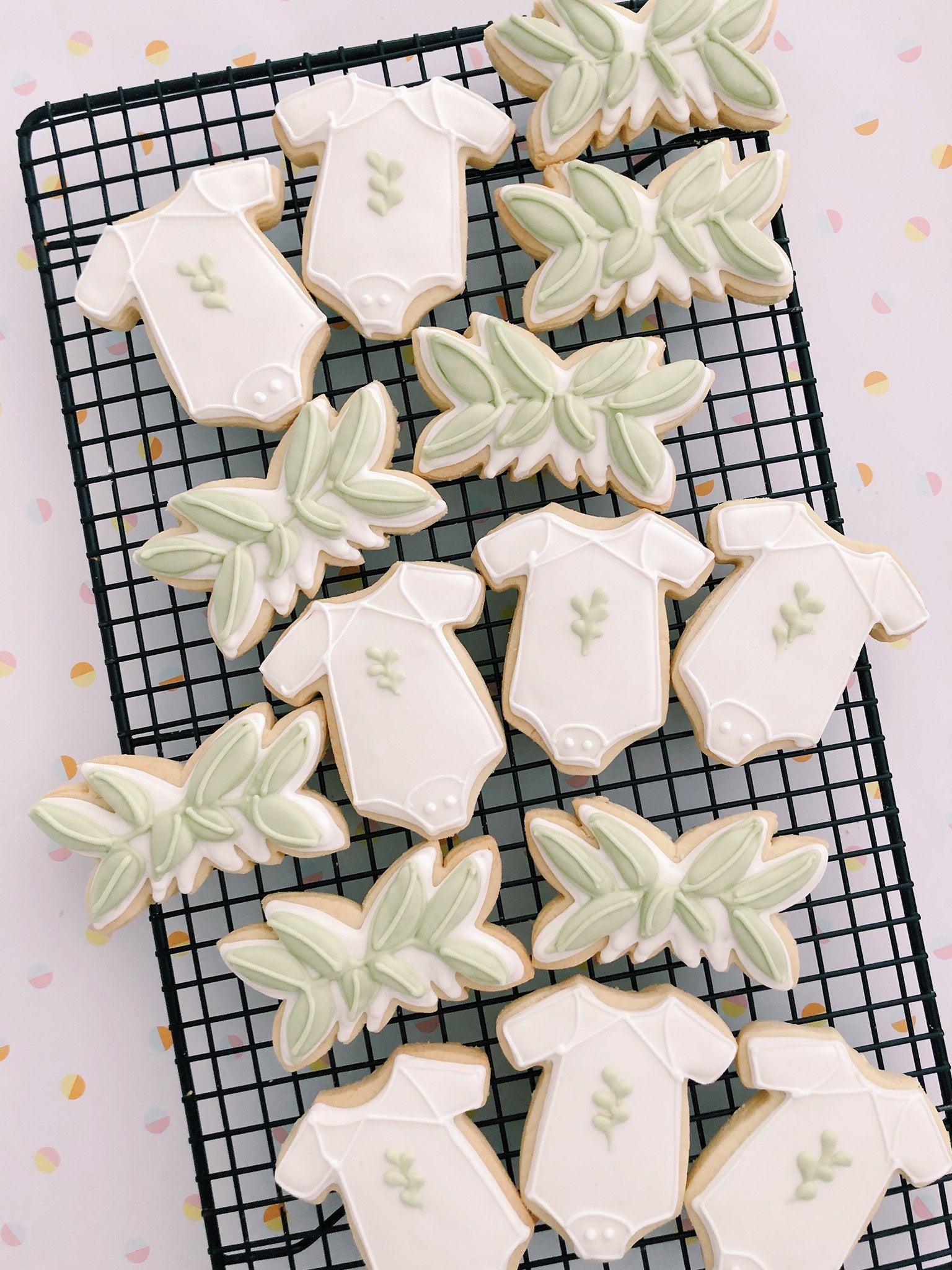 Natural Newborn | Custom Cookie Favours for Baby Shower Parties