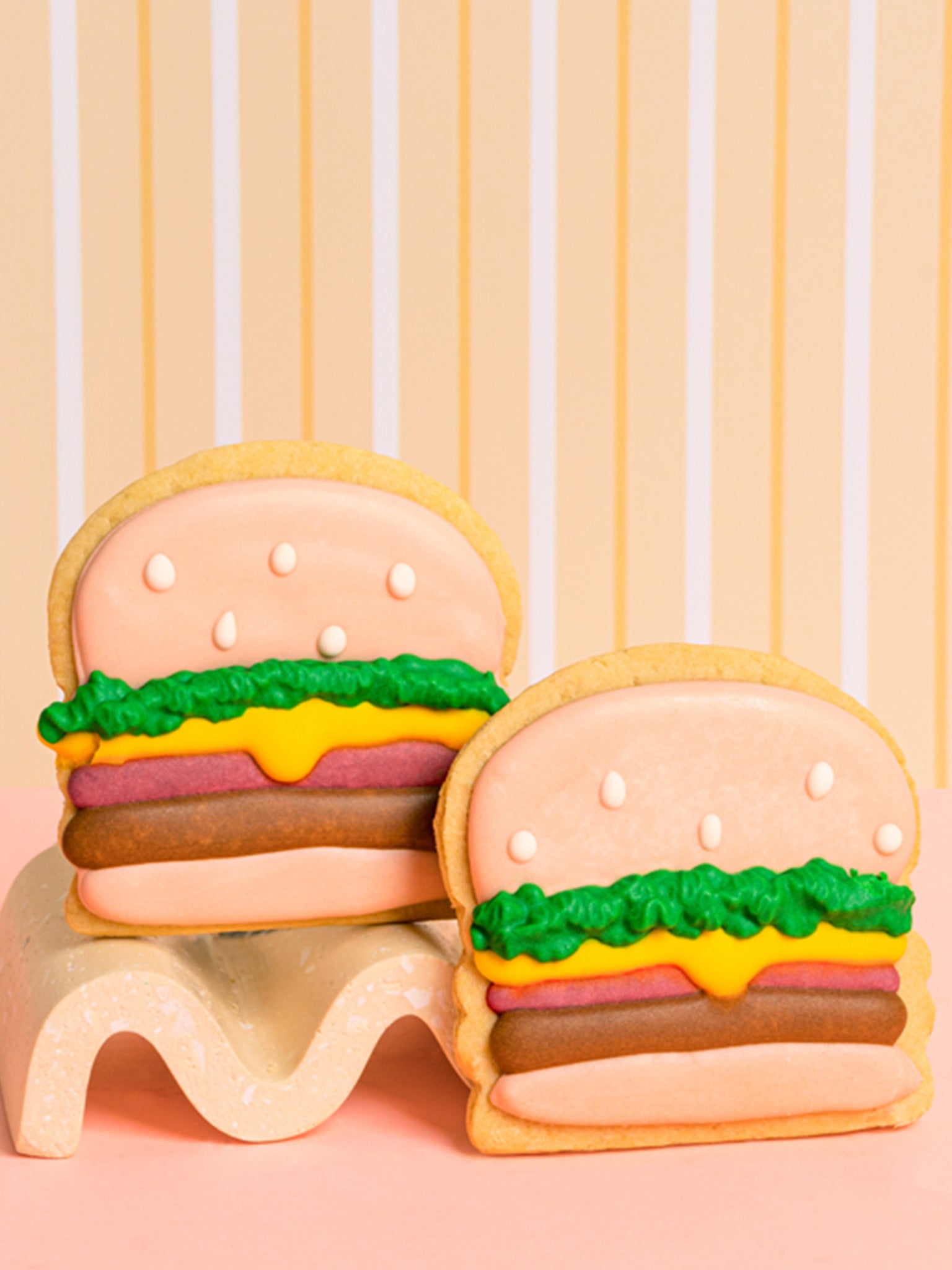 Sun’s Out, Buns Out! | Hamburger Cookies for Summer BBQ